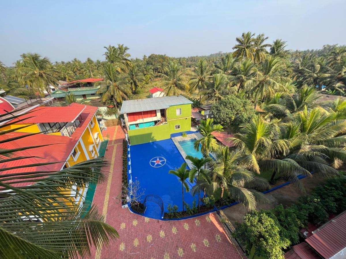 Brit'S Palace Goa Agacaim Extérieur photo