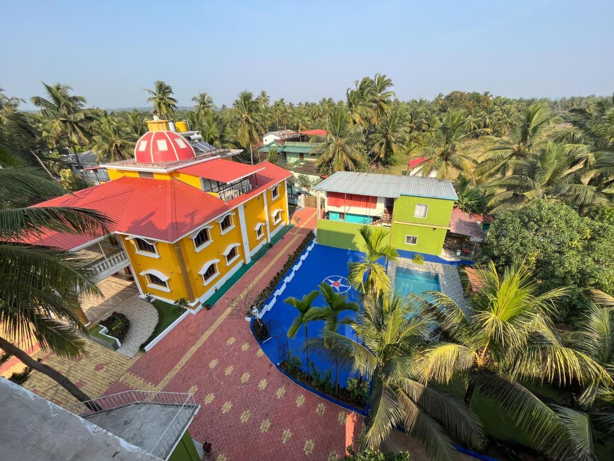 Brit'S Palace Goa Agacaim Extérieur photo