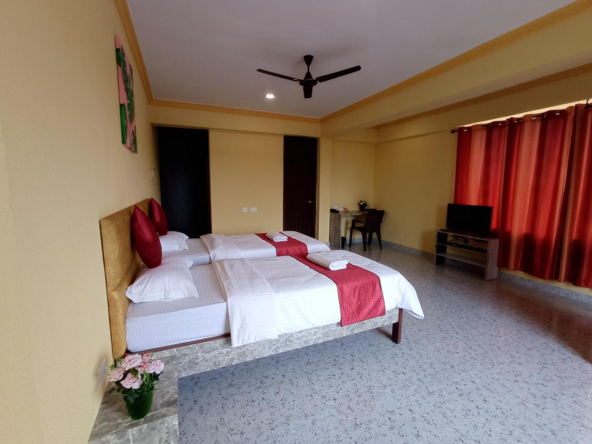 Brit'S Palace Goa Agacaim Extérieur photo